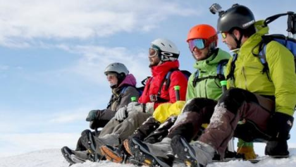 Mit Osteoarthritis können Sie immer noch Ski fahren.