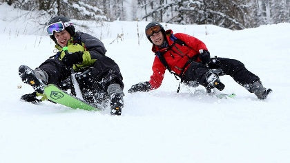 SNOOC un'attività divertente con gli amici in montagna